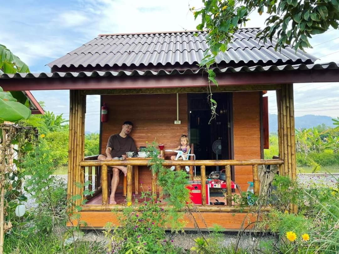 Nana Bungalows Ban Tan Pokoj fotografie