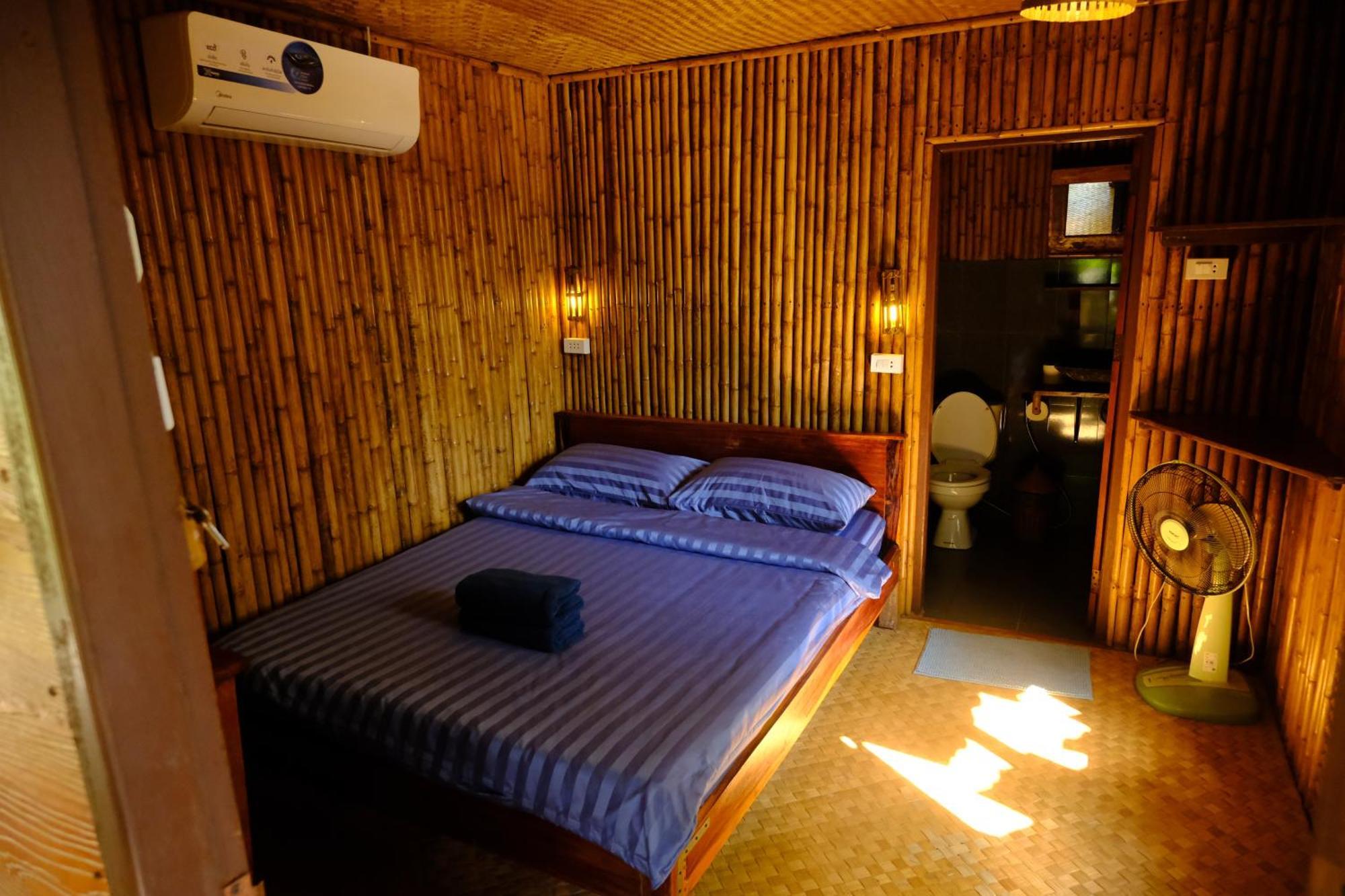 Nana Bungalows Ban Tan Pokoj fotografie